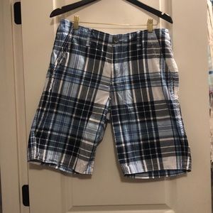 Men’s plaid shorts